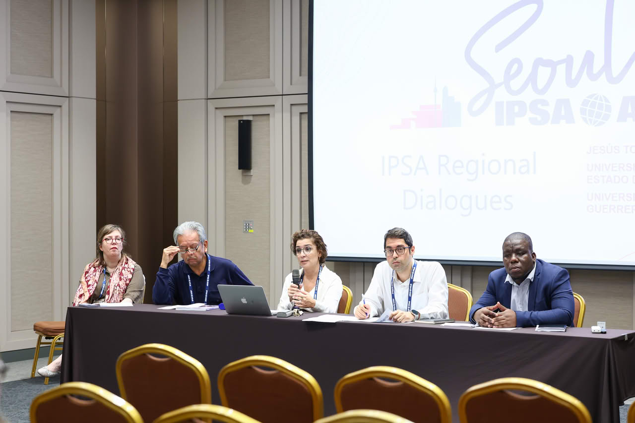 Photo (left to right): Executive Committee members Emilia Palonen, Jesús Tovar, Madalena Meyer Resende, Berk Esen and Kgothatso Shai.
